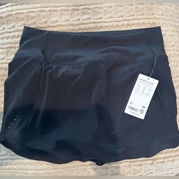 *NWT* RUN WITH IT HIGH RISE 14 SKORT - Picture 3 of 4